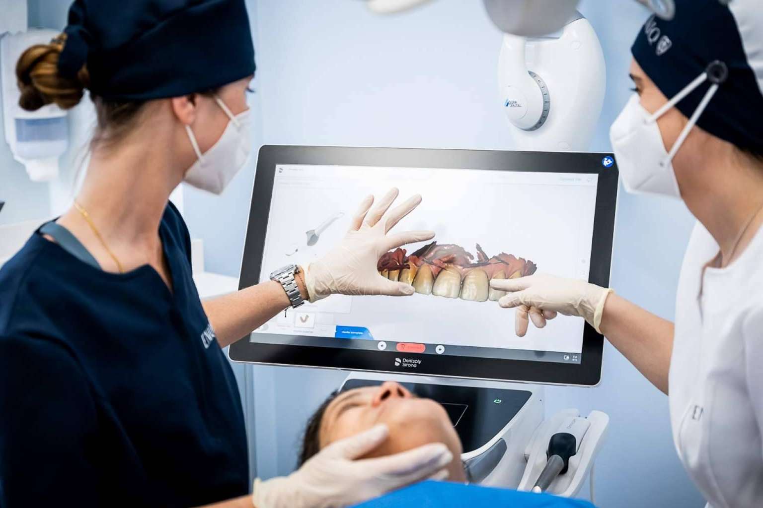 Clínica Eniq, un centro de estética dental que cuenta con un equipo profesional y aparatología de última generación