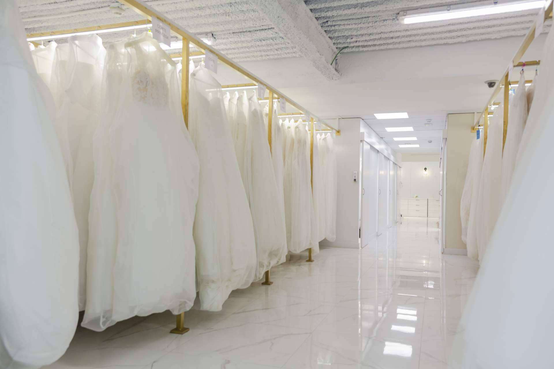 Atelier de Bodas ofrece un stock inclusivo que no deja fuera a ninguna talla ni estilo