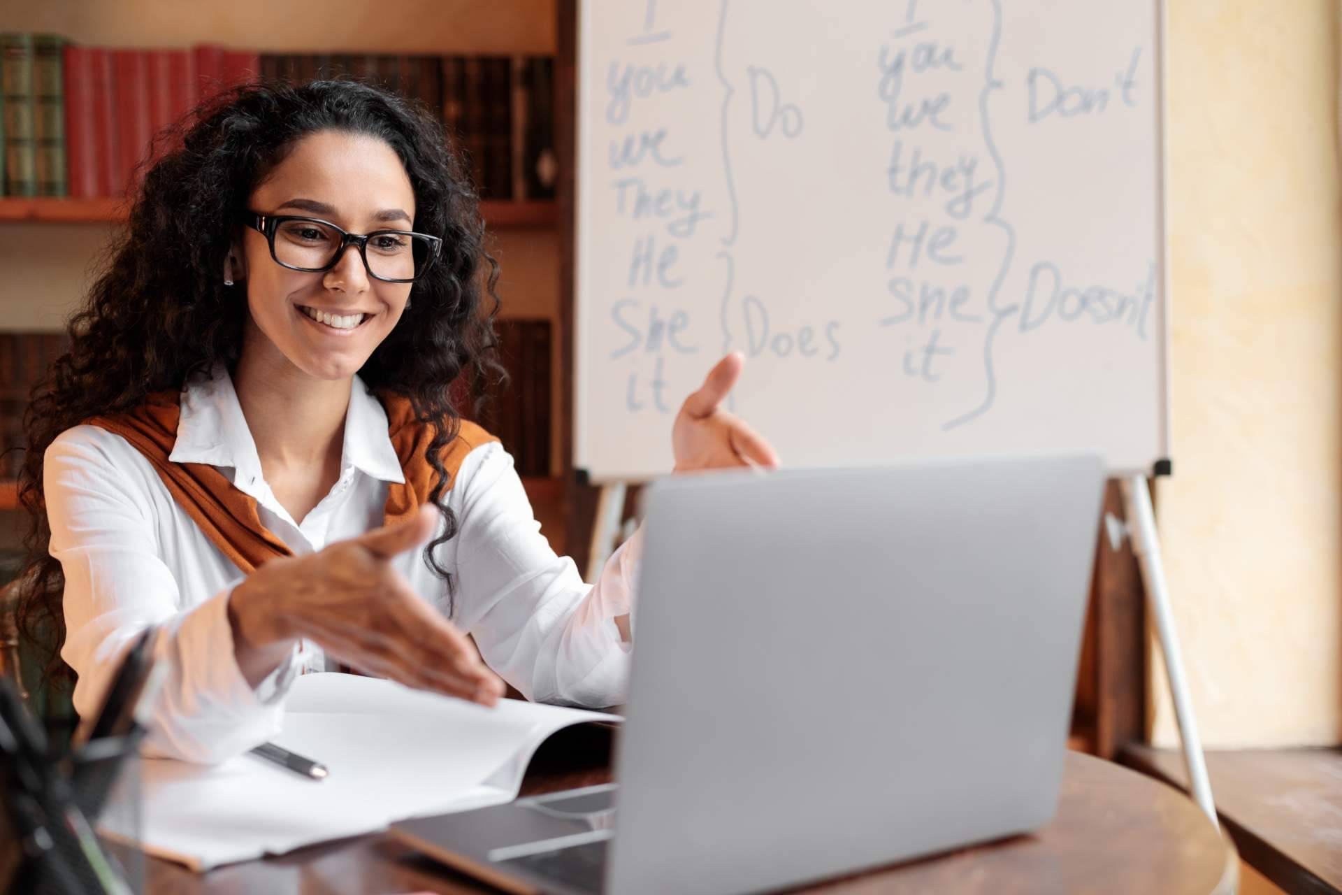 Aprender inglés para las oposiciones docentes gracias a la metodología blended