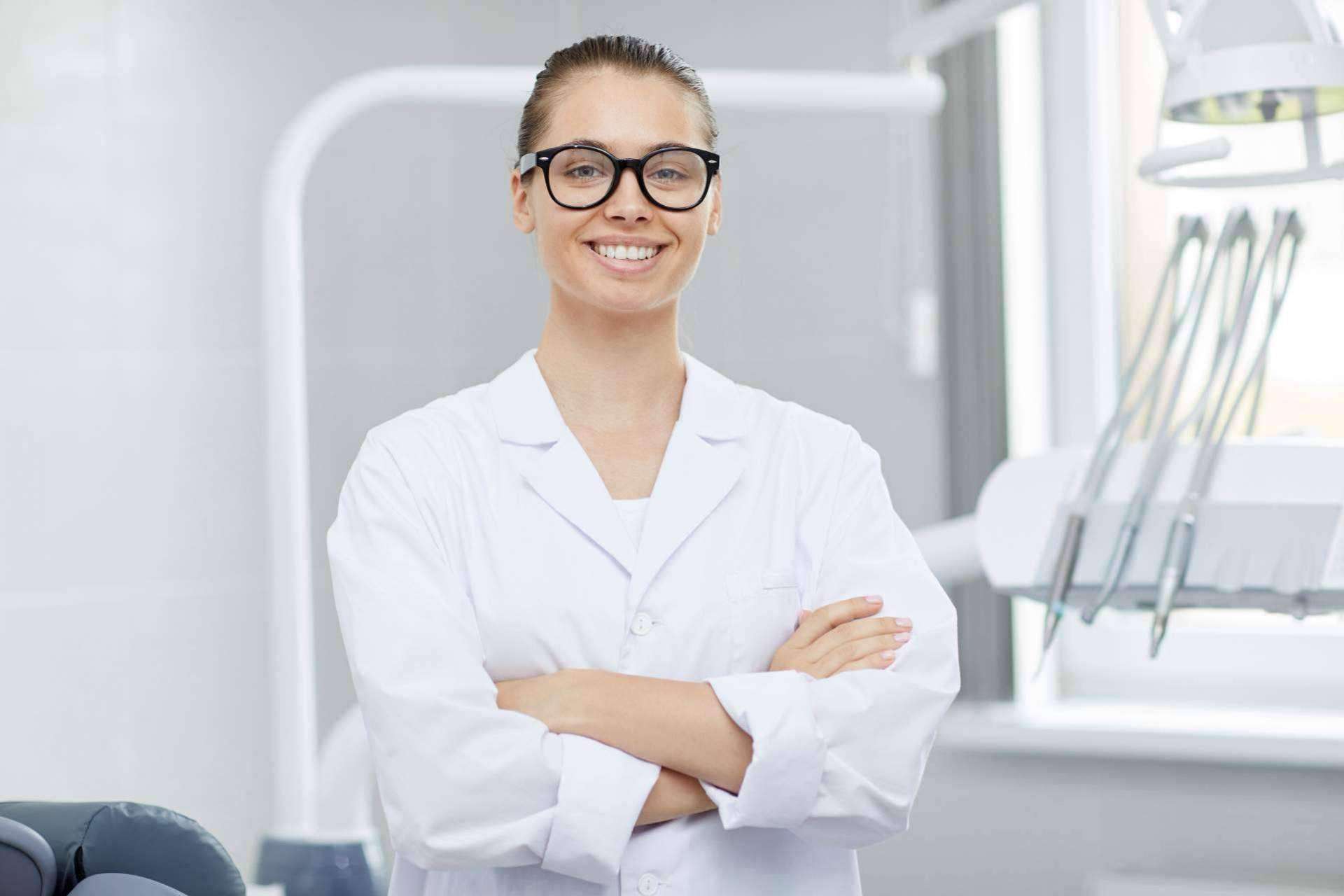 Garantizar la satisfacción de los pacientes en las clínicas a través de un servicio de consultoría dental