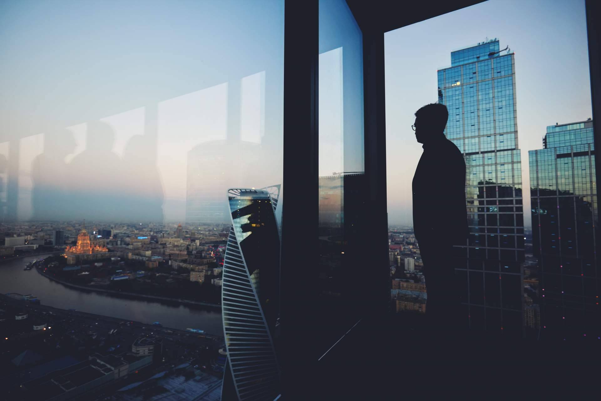 ¿Cuál es el lado oculto de uno de los empresarios más ricos e influyentes del mundo?