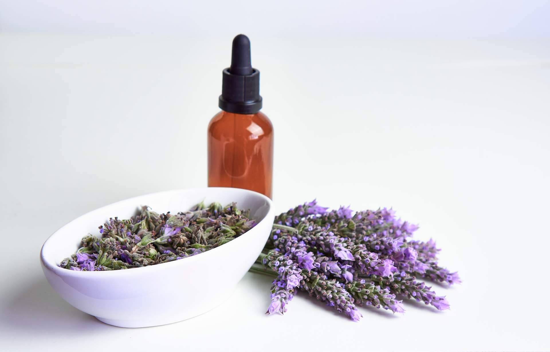 Los beneficios de la aromaterapia y sus diferentes usos, por Farmacia Laura Garín
