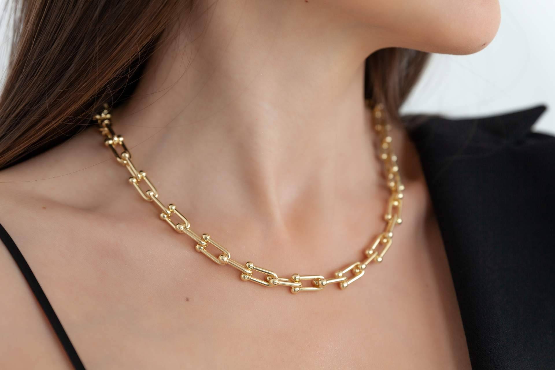 El Rubí Joyeros y sus cadenas de oro para mujeres y hombres