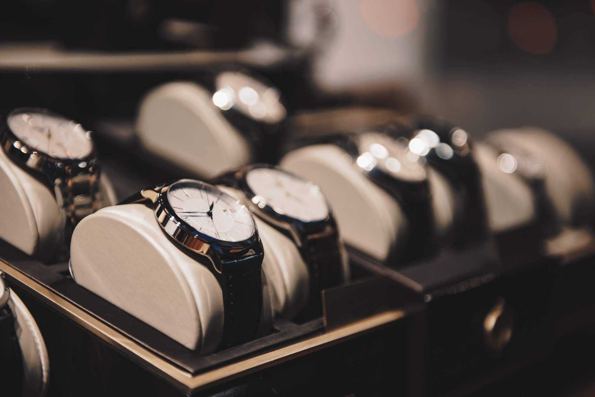 Las boutiques del mundo pueden generar más ventas con WatchUpgrade, un servicio de Bonhill