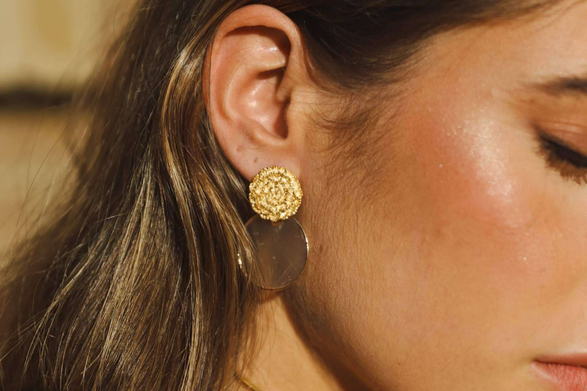 Los pendientes, el complemento ideal para marcar la diferencia en cualquier look de boda