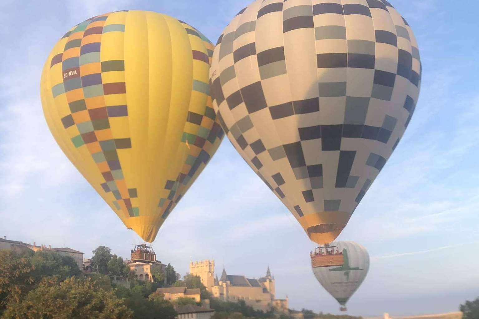 La experiencia de disfrutar de un viaje en globo aerostático con EoloFLY