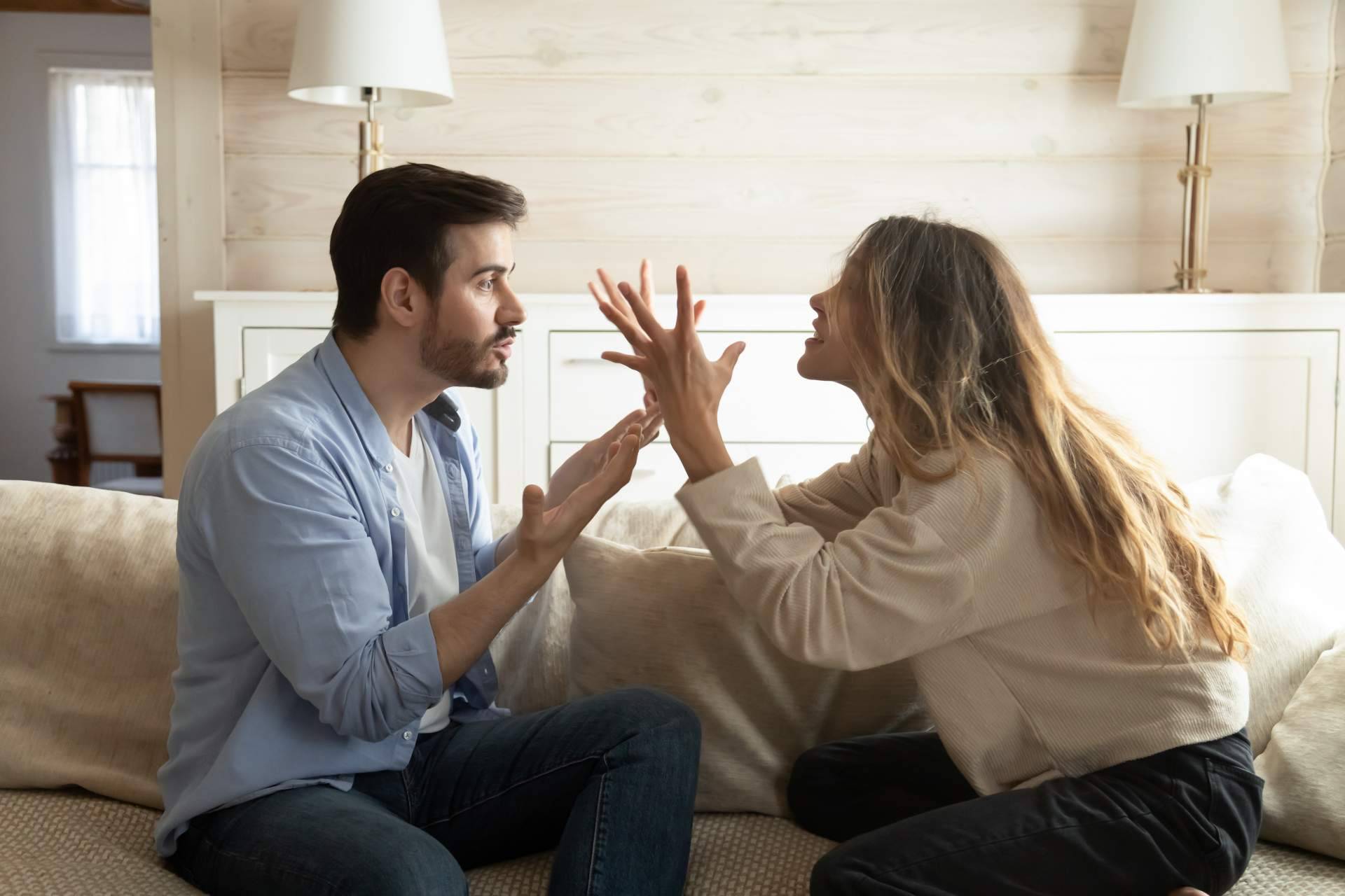 Terapia en casos de dependencia emocional con Apoyo Psicológico Online