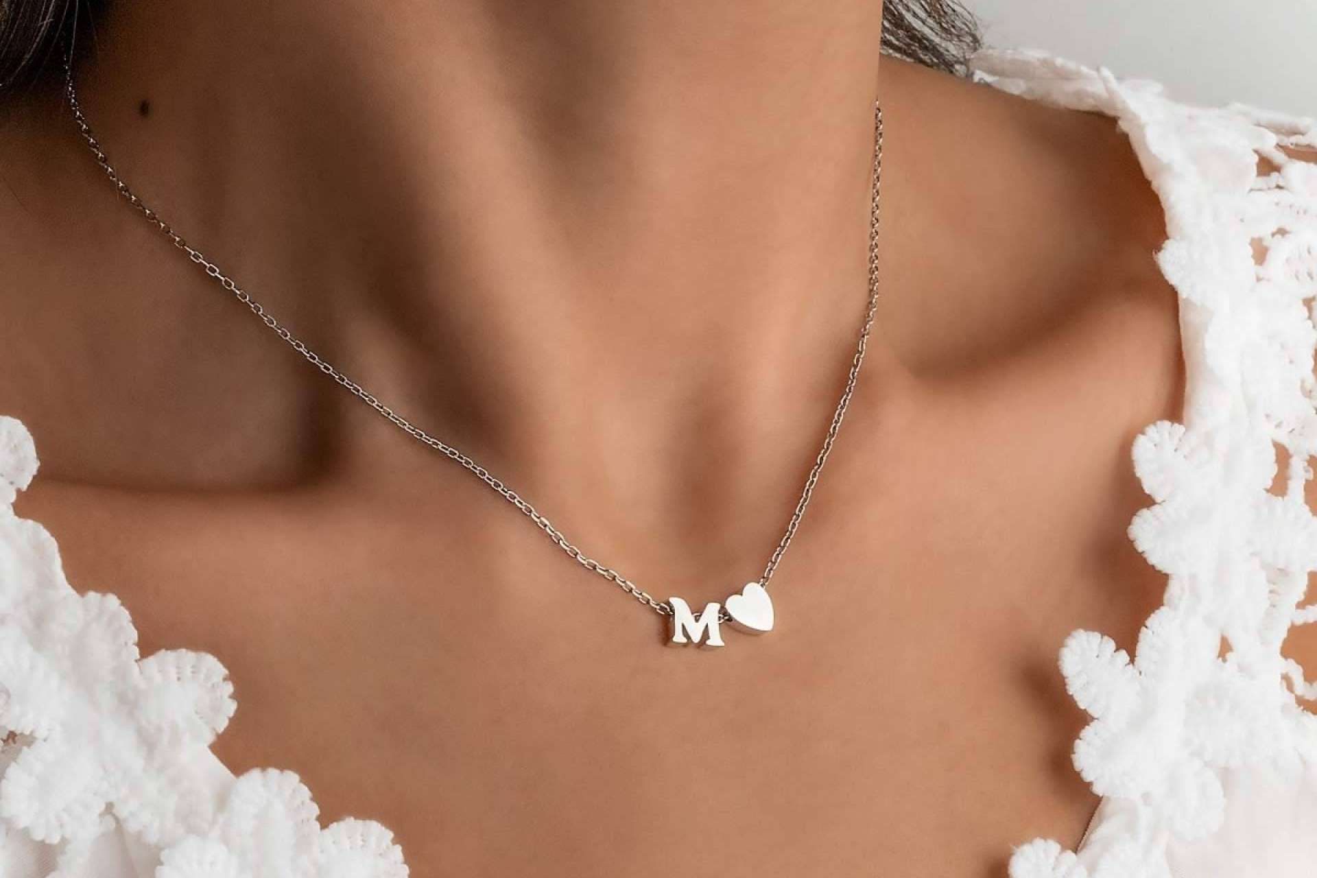 Joyas con iniciales en la tienda Le Petite Marie