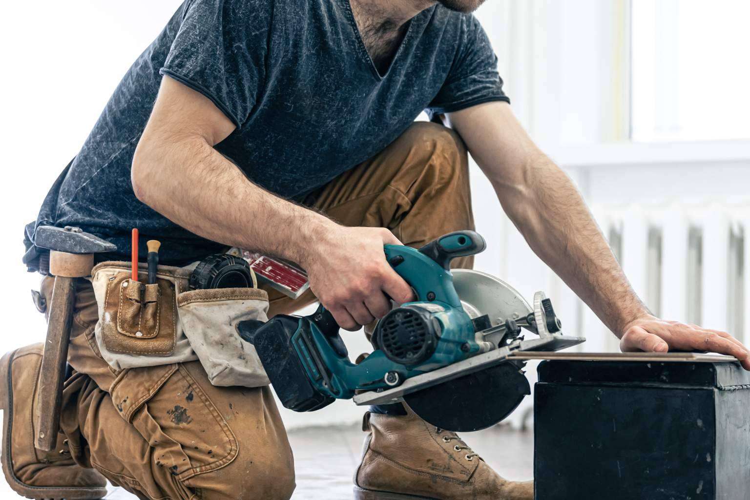 El portal de servicios inmobiliarios y profesionales del hogar para particulares y profesionales, Casasenocasion.com
