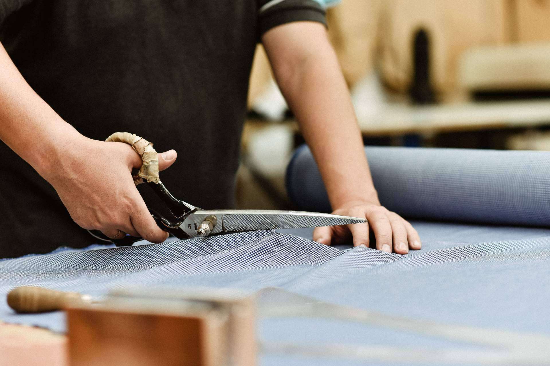 Tomar Artesanía es una de las empresas referentes en la elaboración de trajes camperos artesanales