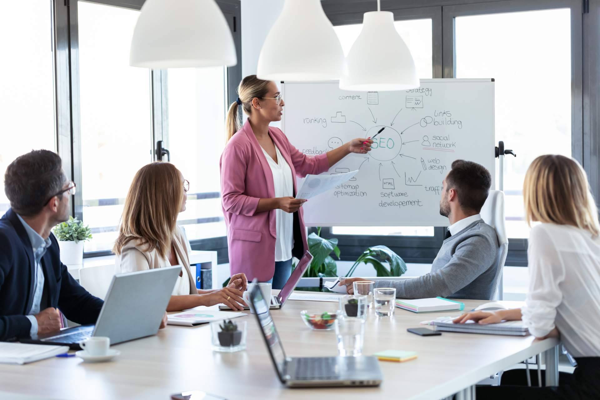 Estrategias de posicionamiento SEO para tener visibilidad en internet con Pukkas