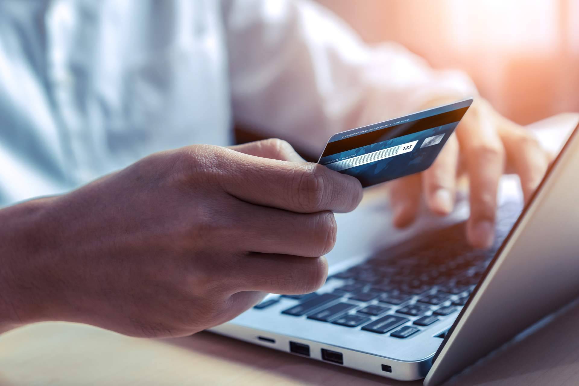 ¿Qué servicios ofrece Javier Valero? Un experto en PrestaShop