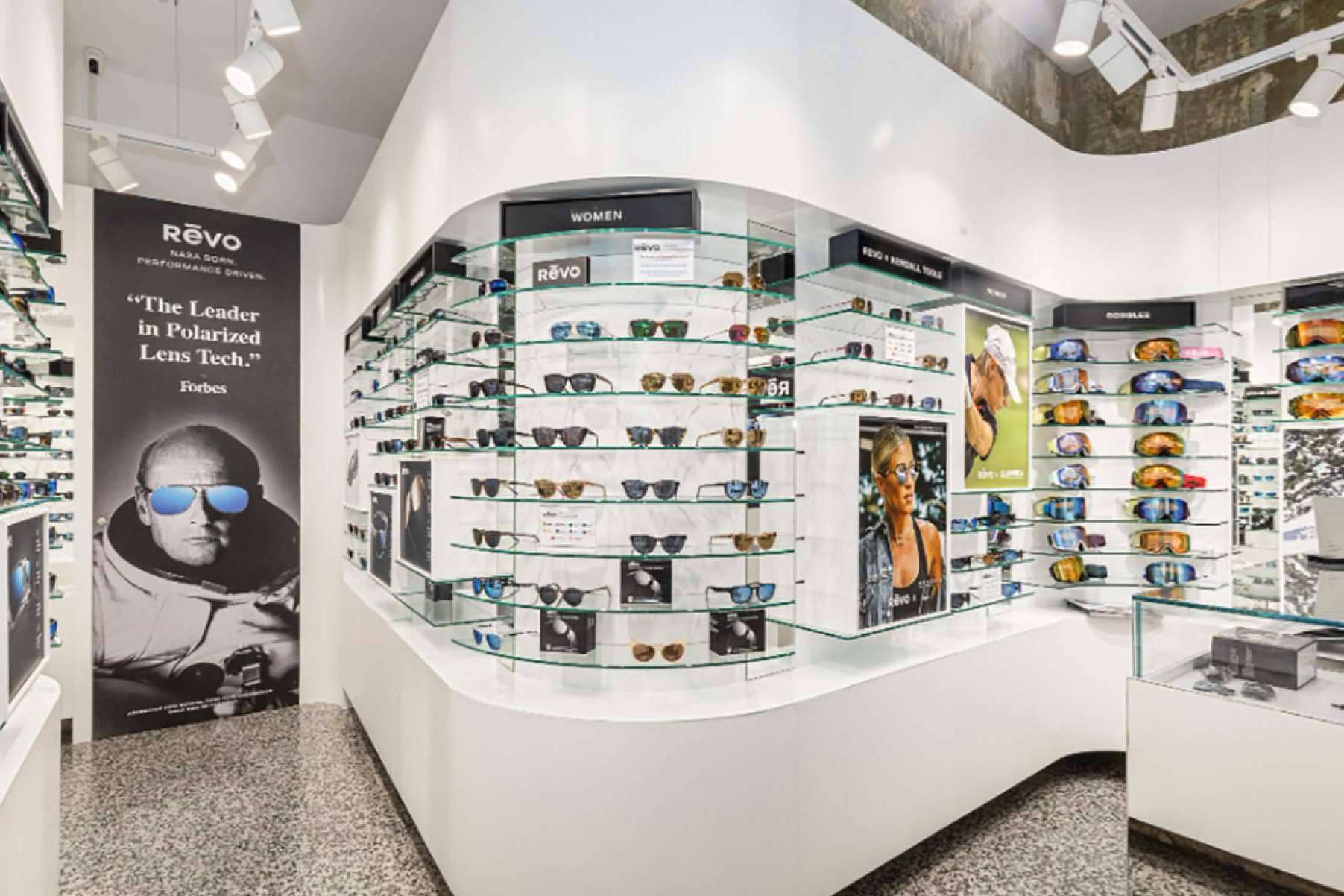 Alto rendimiento y estilo innovador con las gafas de Revo que deslumbran Barcelona