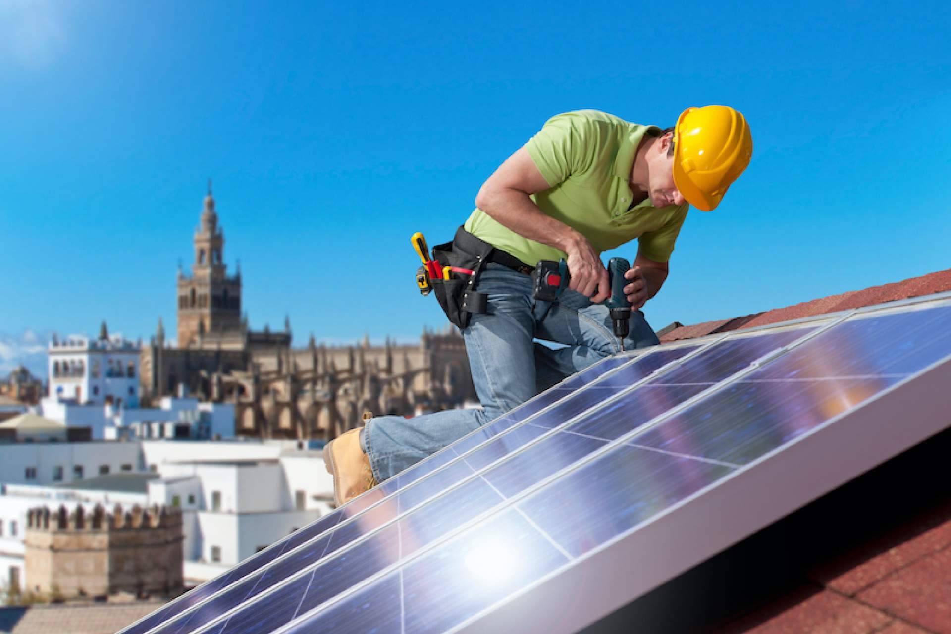 Instaladores de paneles solares. Qué buscar y qué evitar