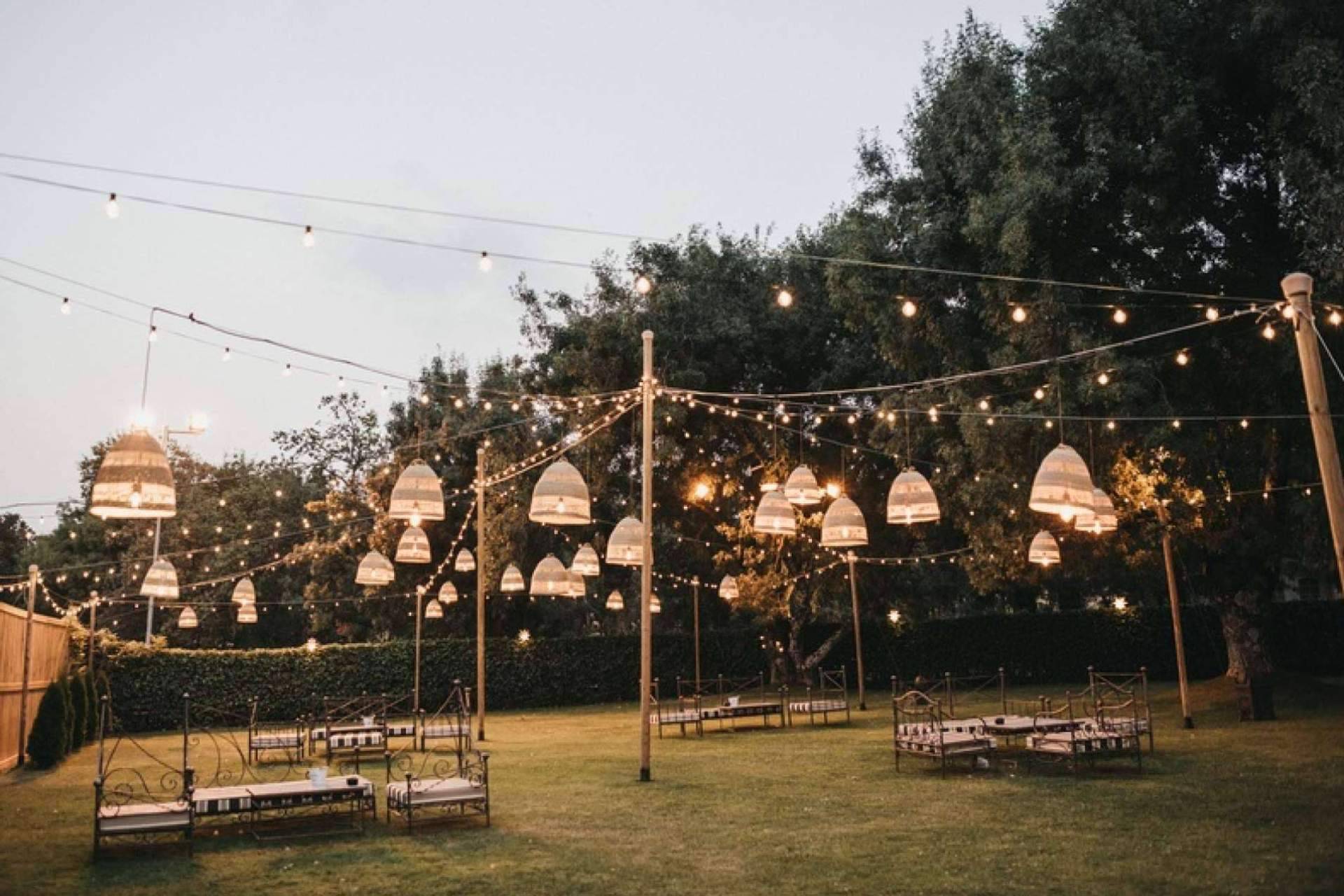 ¿Por qué es importante la iluminación el día de una boda?, por la finca para bodas Madrid Prados Moros