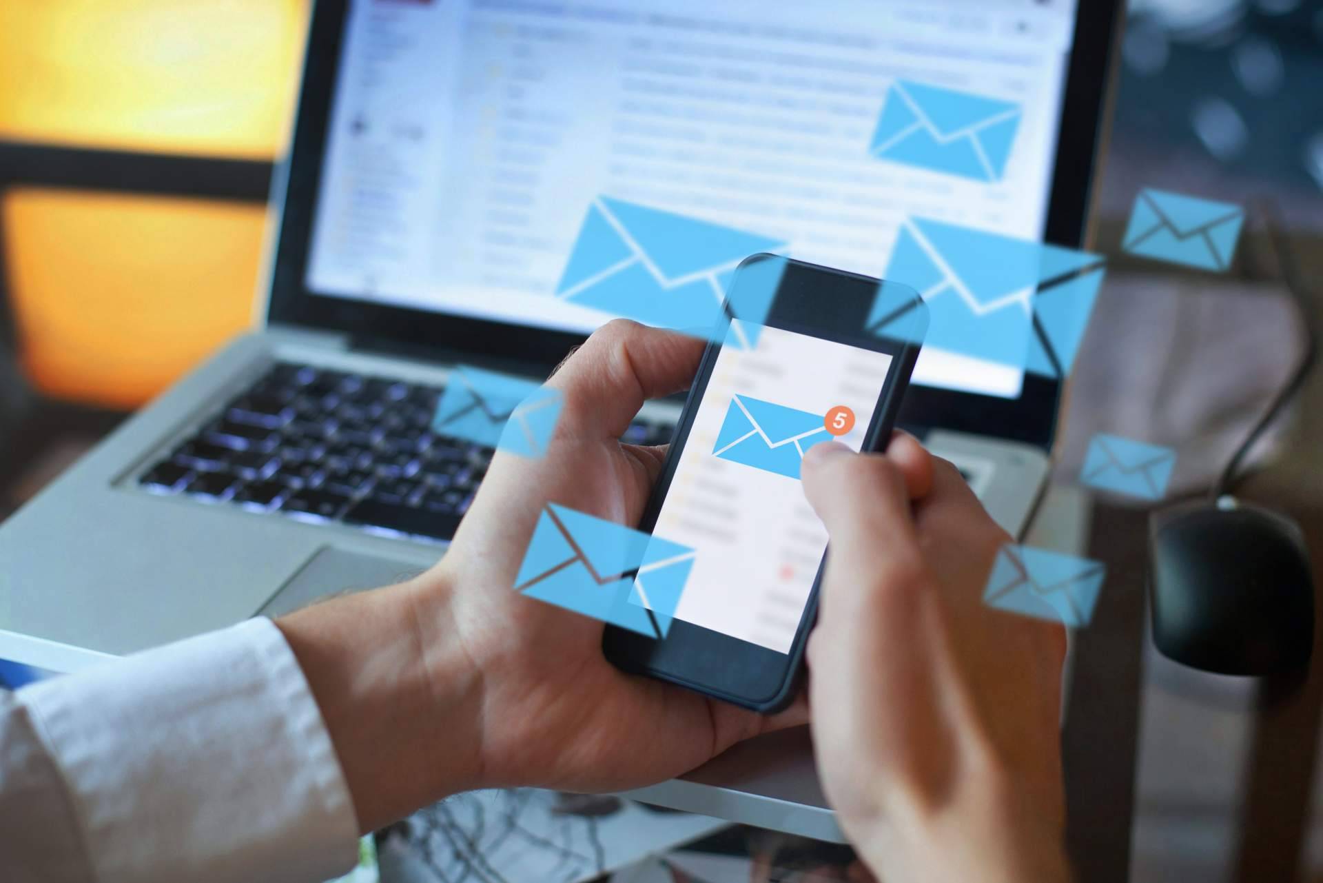 Relaciones fehacientes entre empresa y empleados con la ayuda de Factory Mail