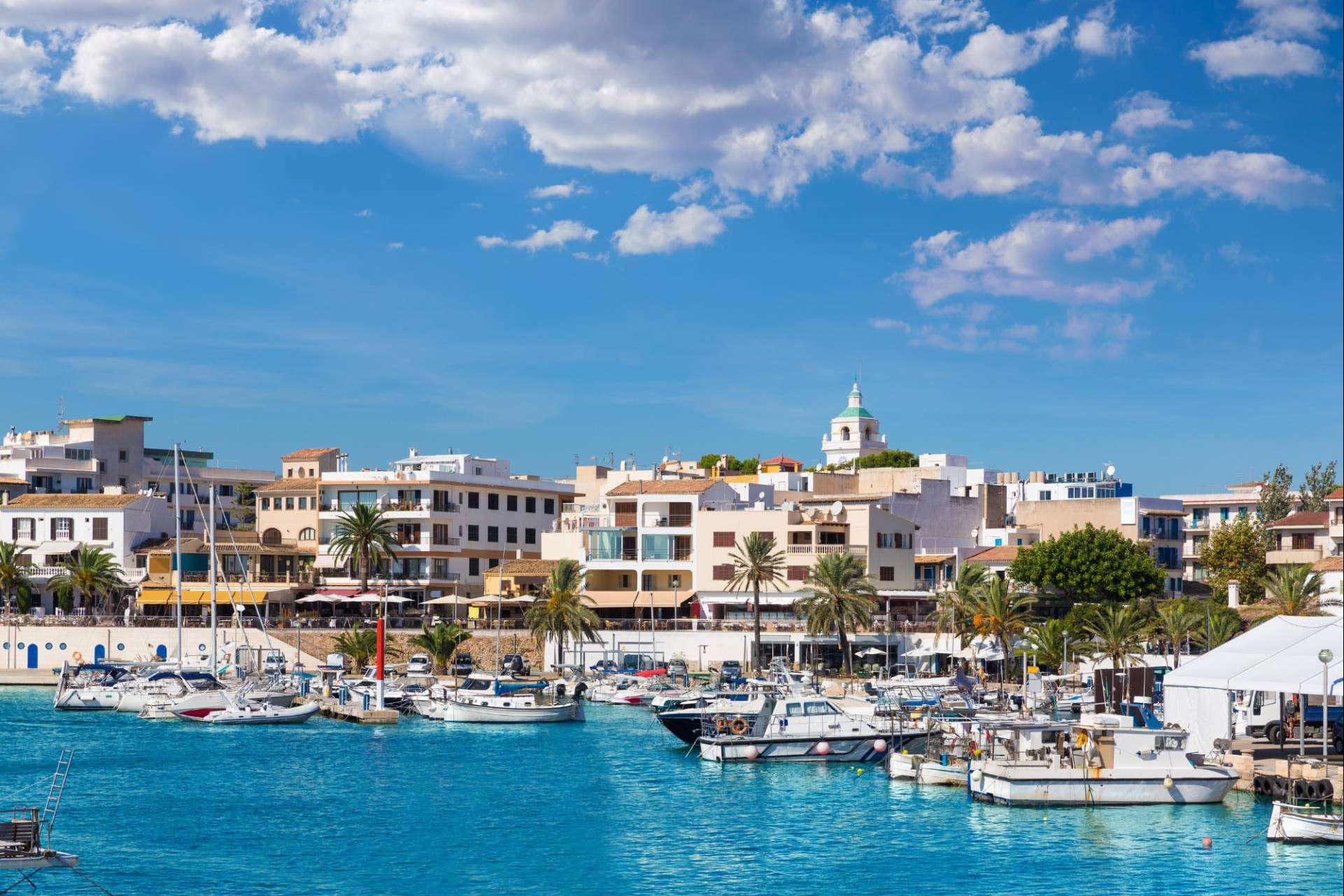 Más allá del verano, la Cala Ratjada es un auténtico encanto en septiembre