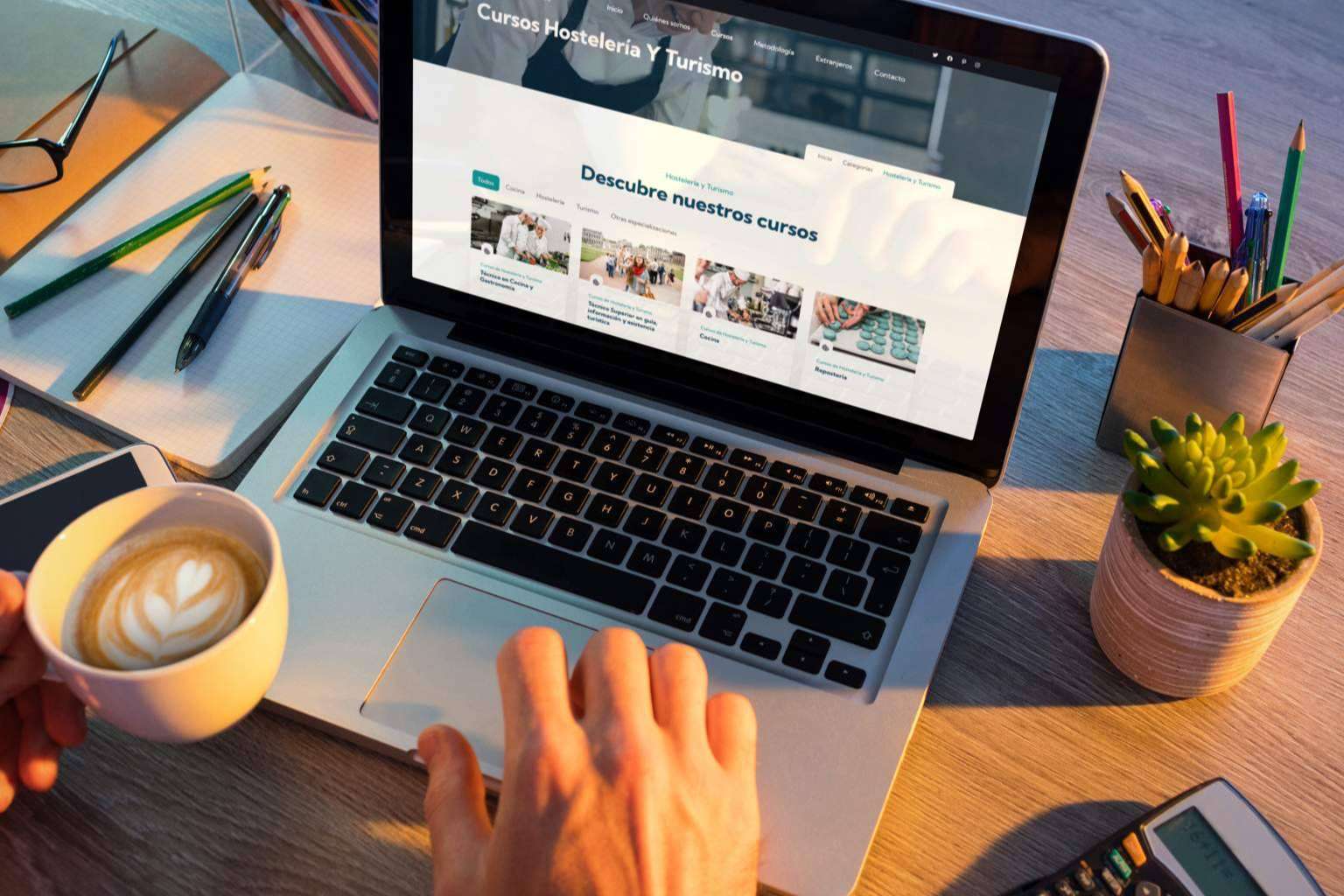 El Instituto de Estudios y Empleo se enfoca en que sus estudiantes encuentren empleo Madrid