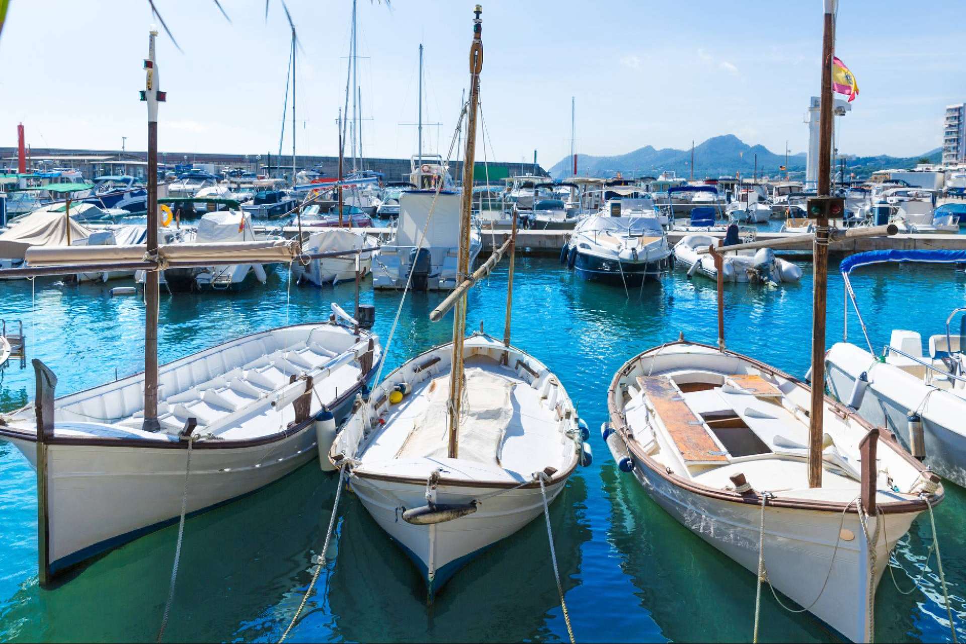 Cala Ratjada; una joya escondida en Mallorca para las parejas enamoradas