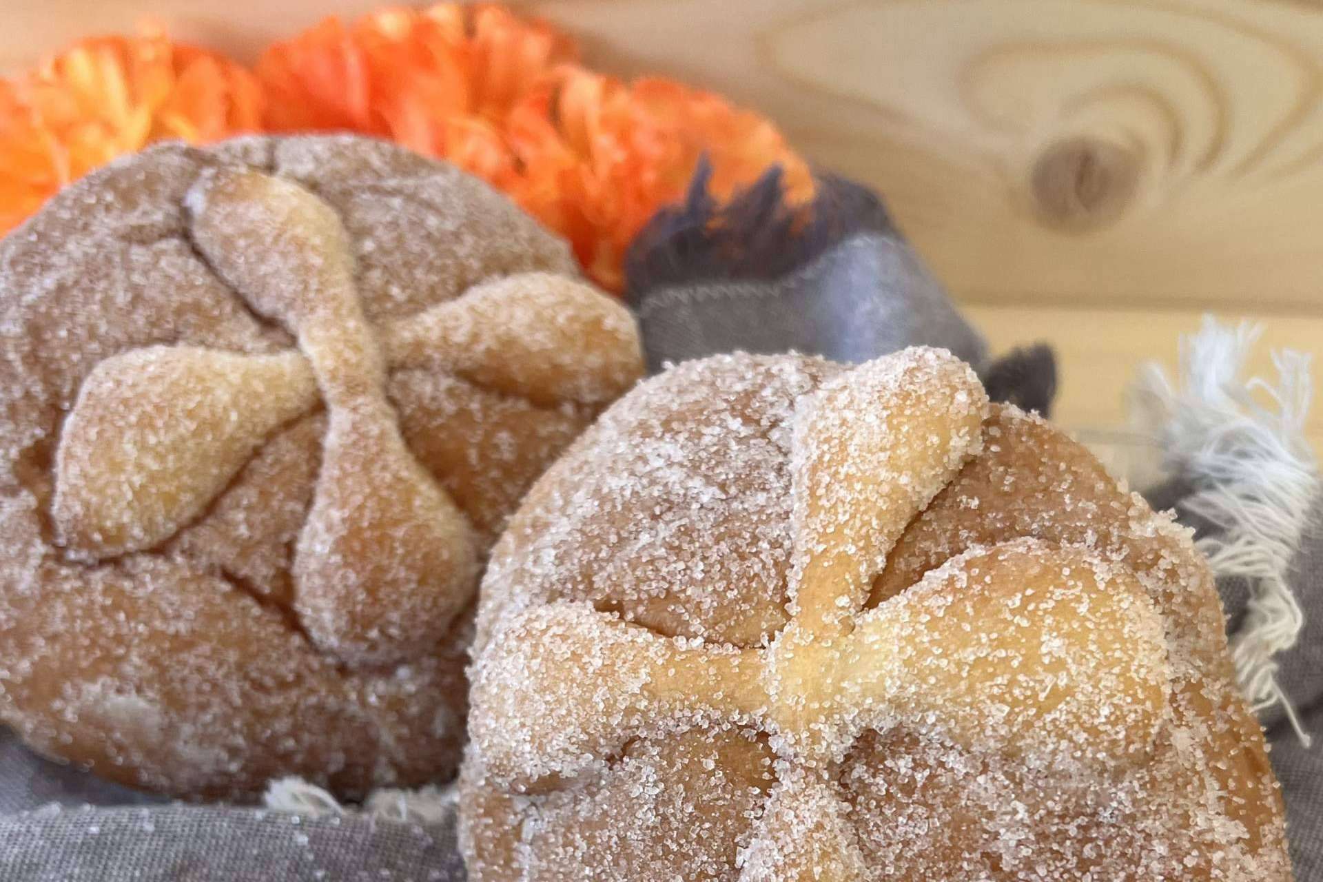 Celebrar el Día de los Muertos, una tradición que promueve Maíz Maya con la elaboración del Pan de Muerto