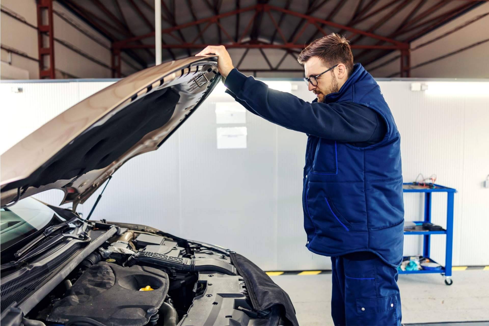 La tramitación de garantías mecánicas para coches, por Atlántica Garantía