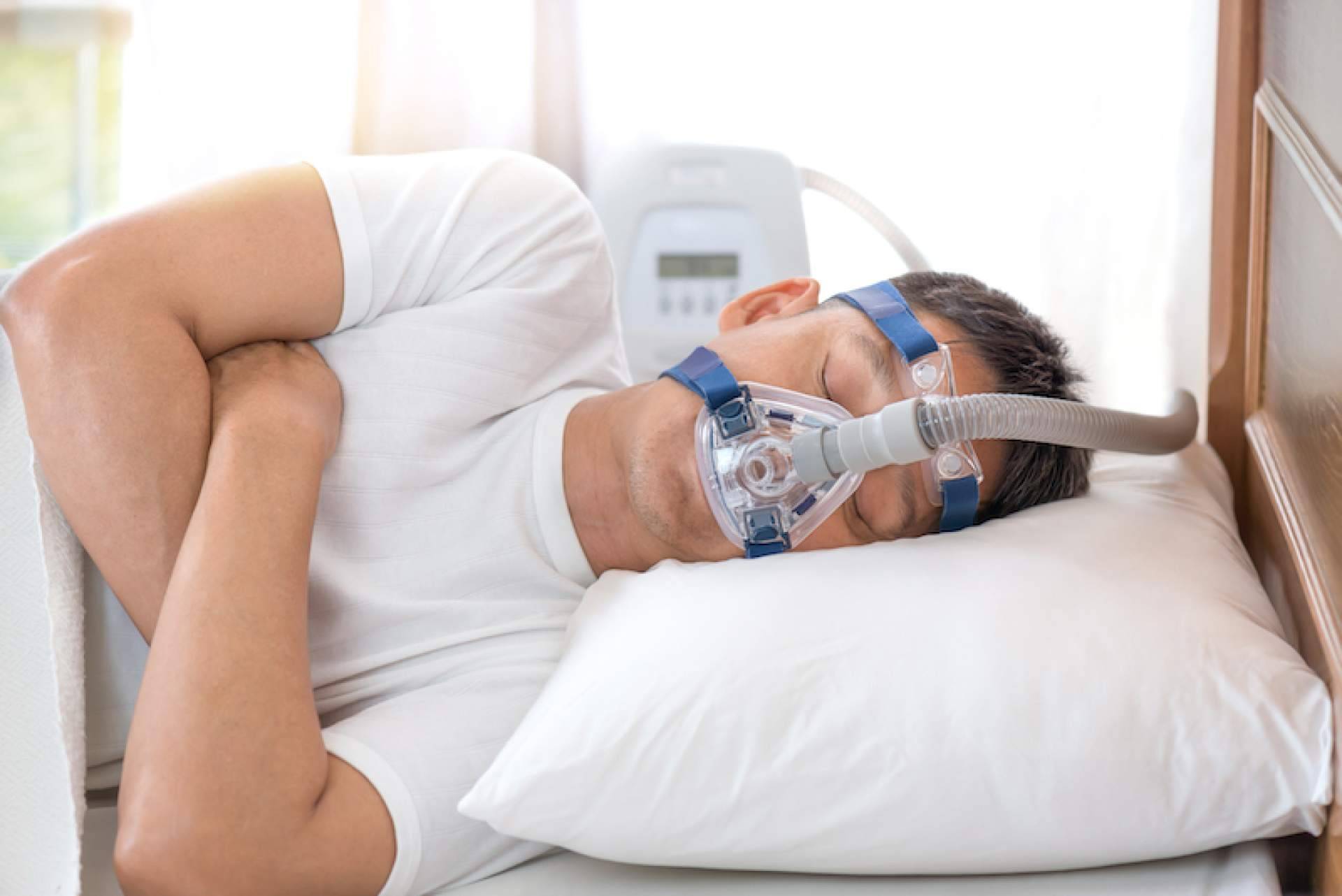 TerapiaCPAP para tratar la apnea del sueño con el tratamiento de CPAP