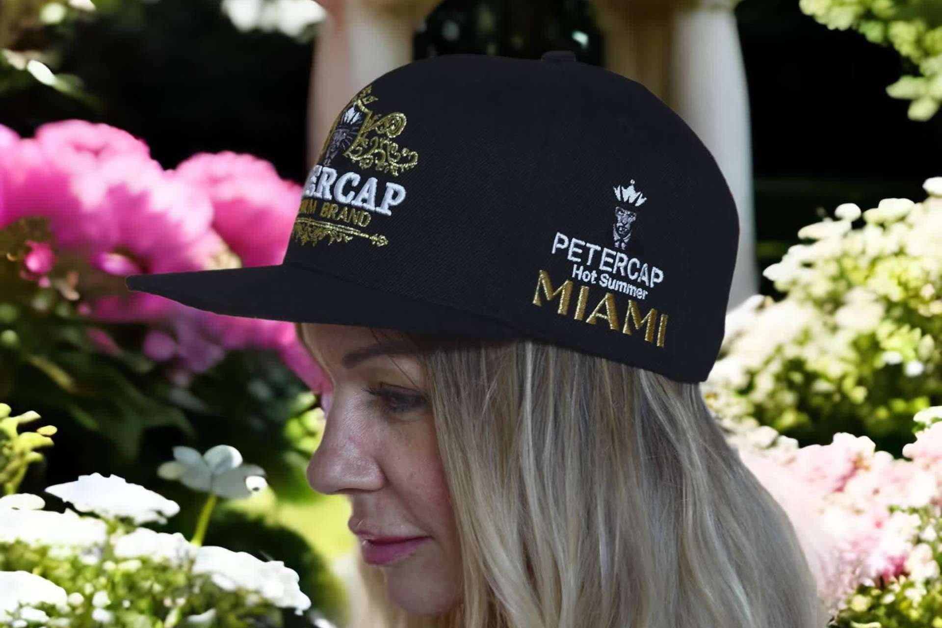 PETERCAP, una de las principales firmas de referencia en el diseño y distribución de gorras de lujo