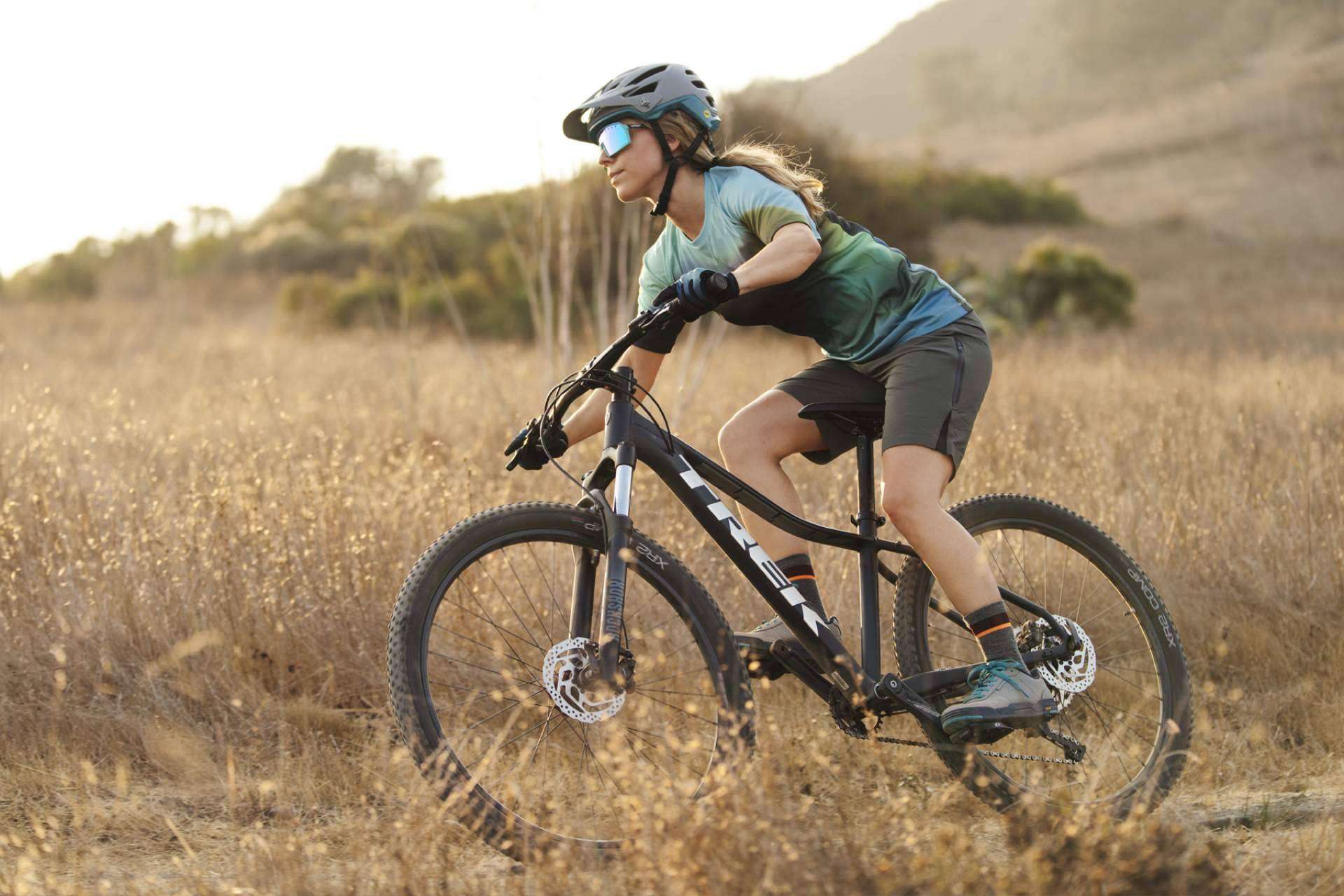 ¿Cómo elegir entre una bici rígida o doble suspensión en MTB?, por Sanferbike