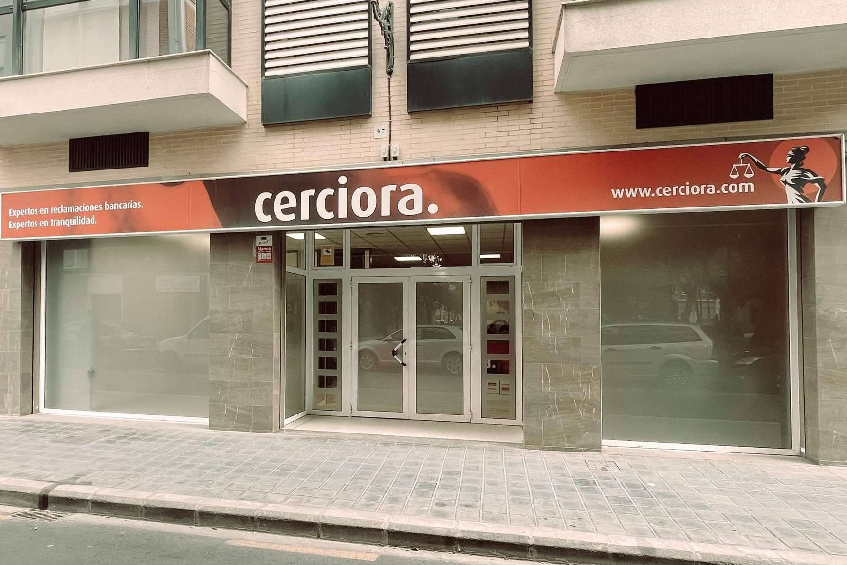 Cerciora ofrece un servicio especializado en reclamaciones bancarias