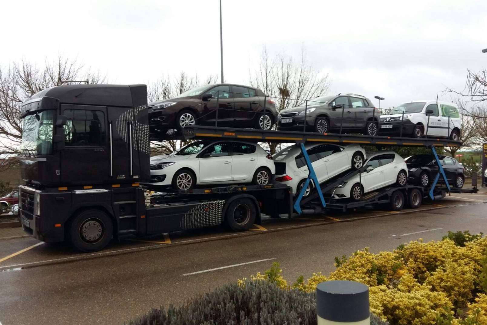 Por qué no hay más profesionales del transporte en España