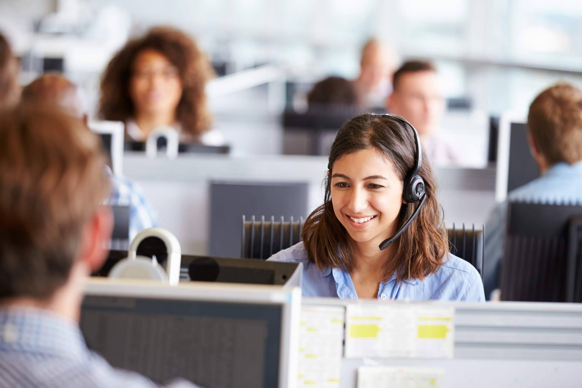¿Cuáles son los 10 tipos de empresas que impulsarán su éxito con un call center automatizado?