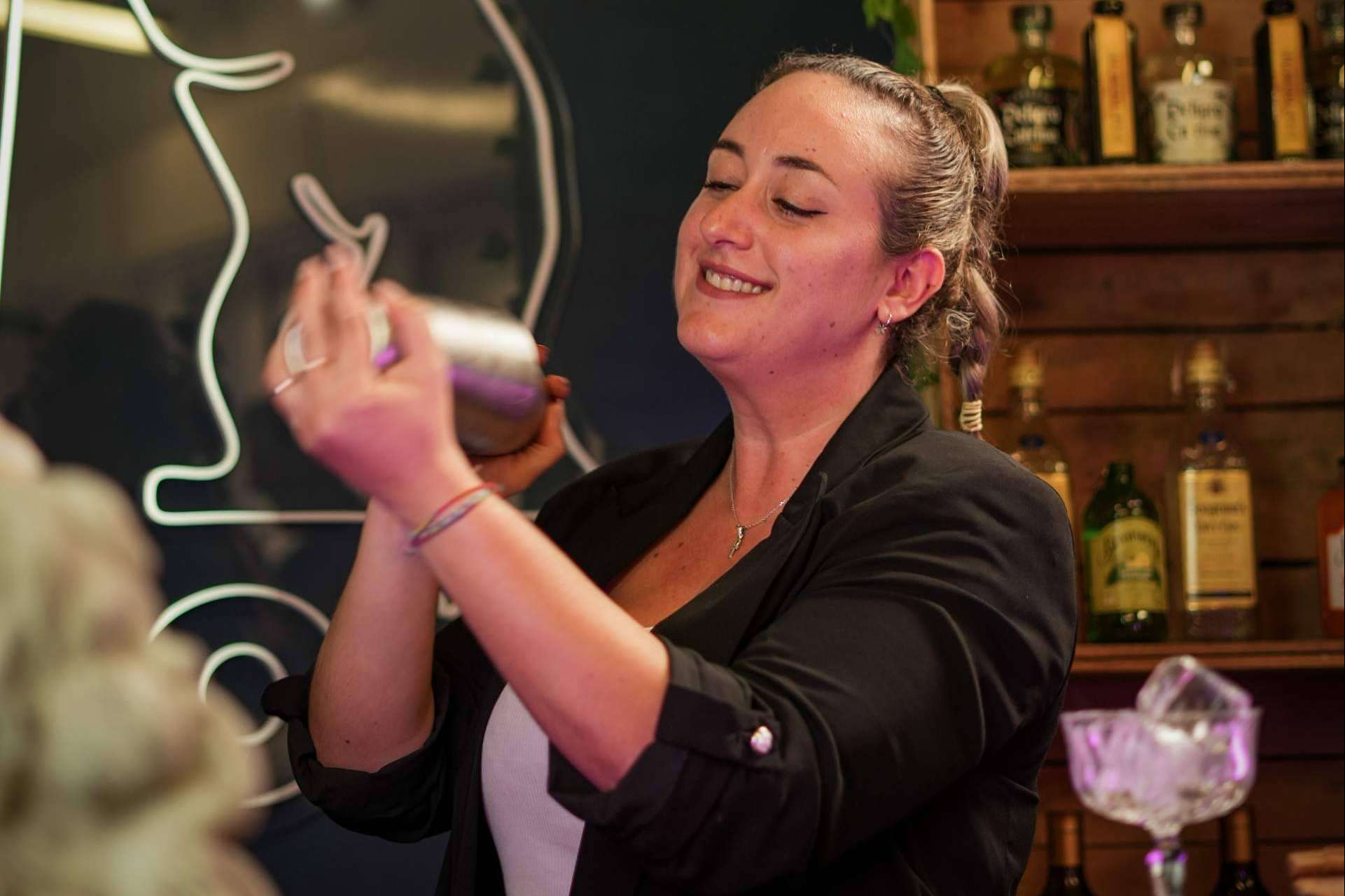 Escuela de Coctelería de Madrid y sus cursos para formar bartenders profesionales