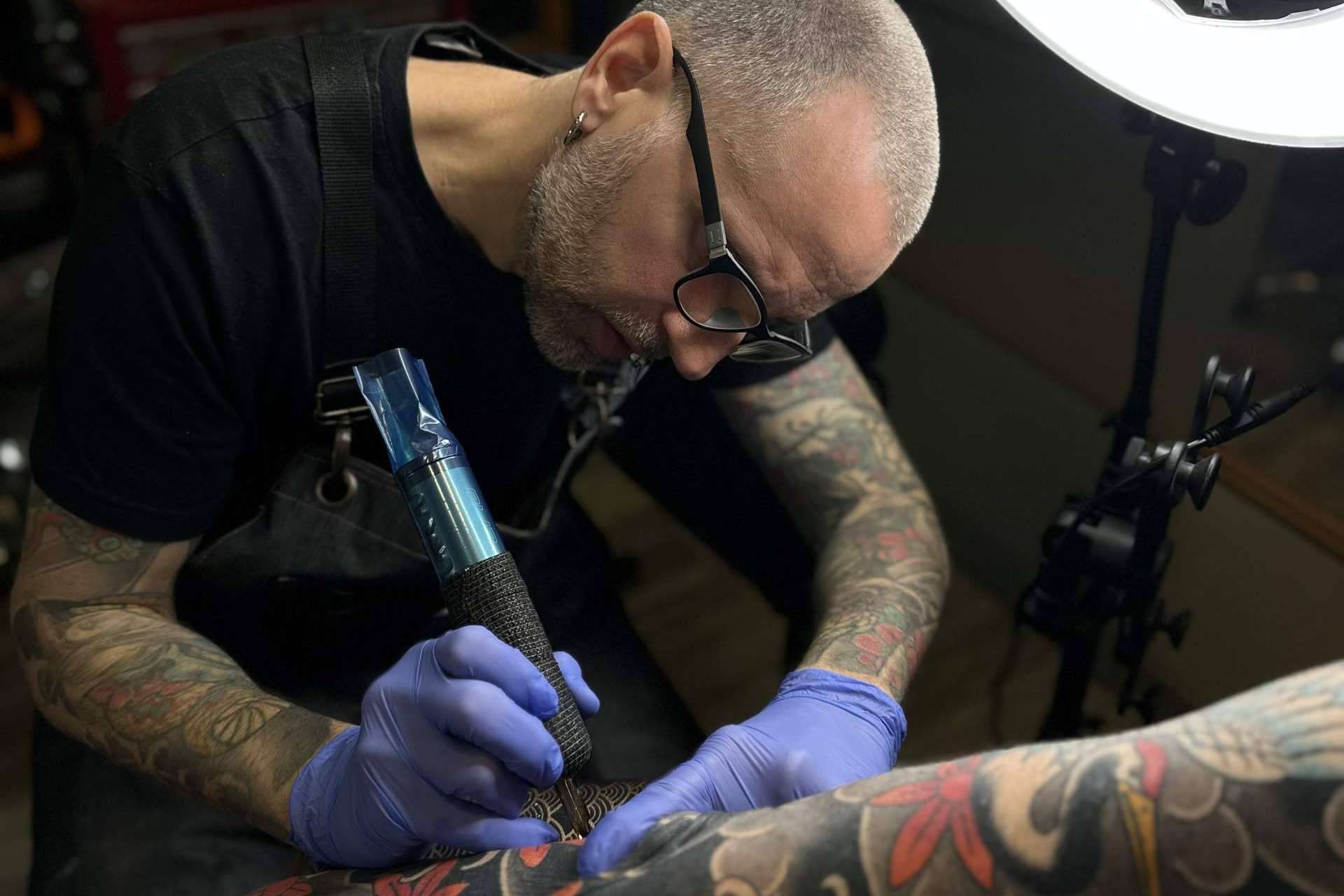 El estudio Trip n´Tattoo cuenta con especialistas en tatuaje japonés en Barcelona