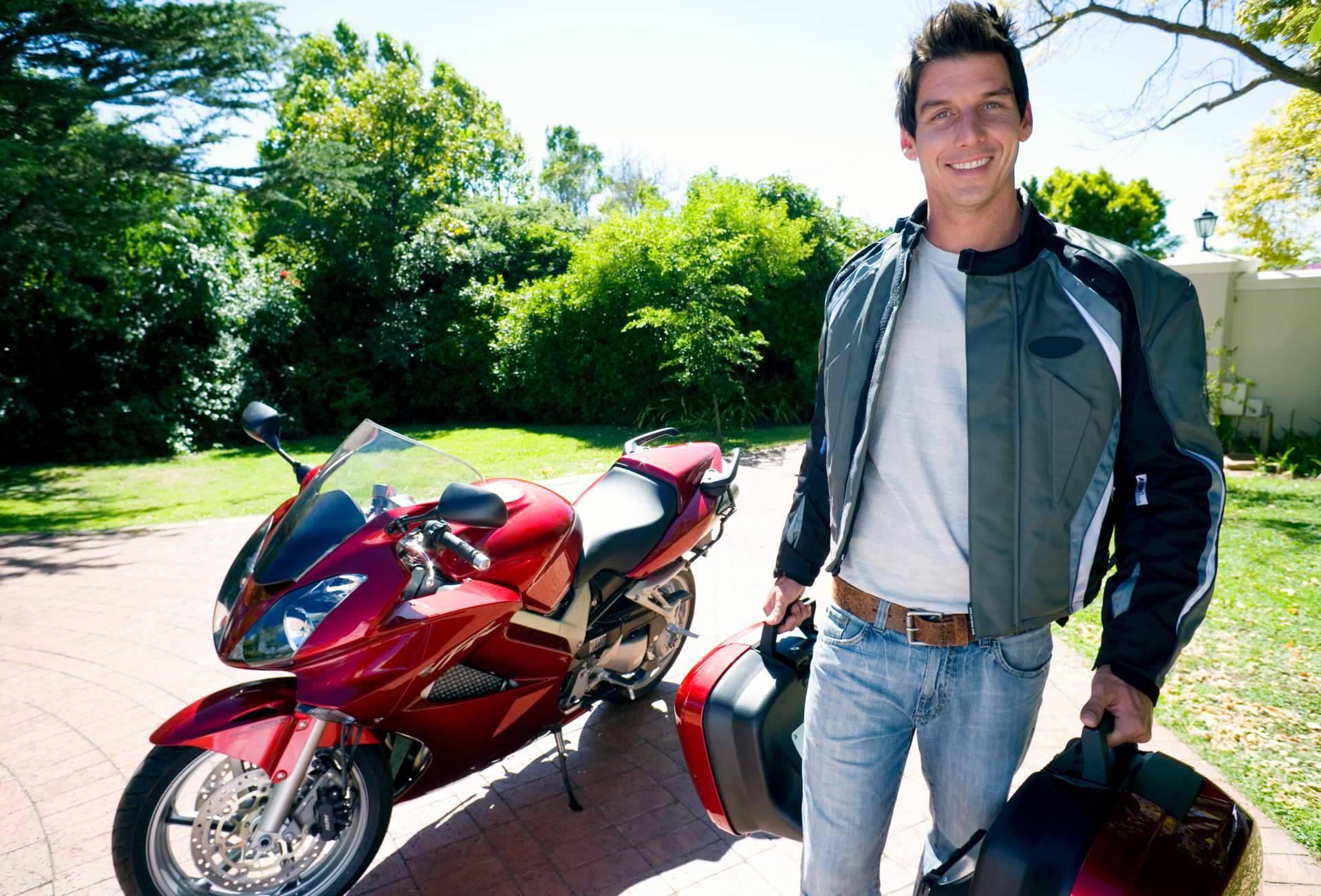 Eginer propone cinco rutas por Europa en moto para este verano