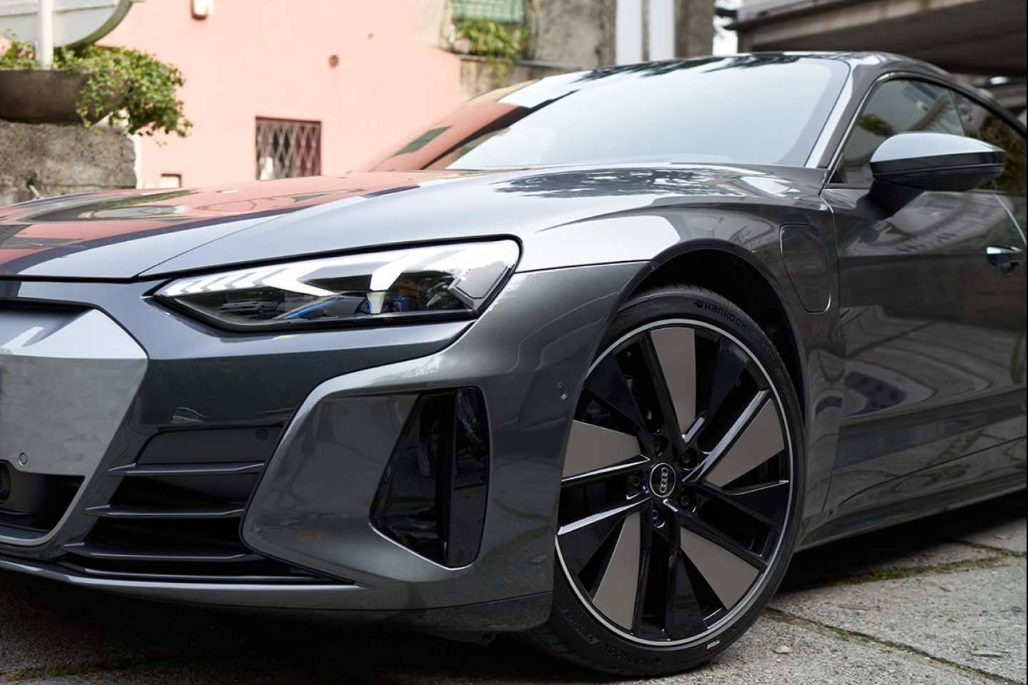 Neumáticos con kilometraje mejorado y desgaste uniforme para vehículos eléctricos, en Confortauto
