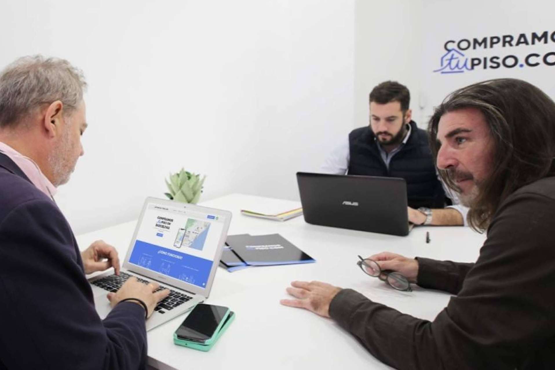 COMPRAMOStuPISO.COM, especialistas en compra de piso rápida y segura en Barcelona