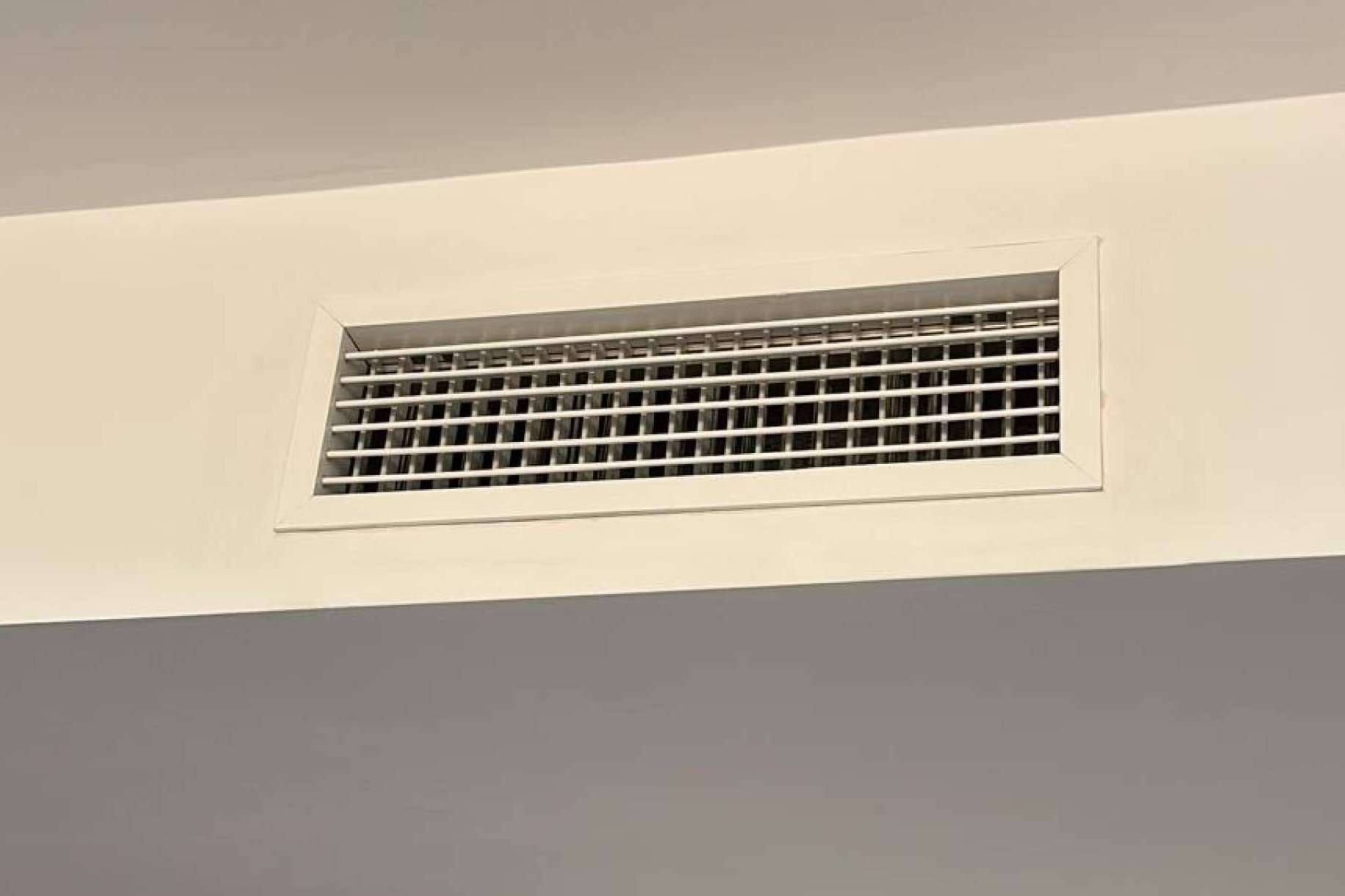 Doctor Frío ofrece un servicio de preinstalación de aire acondicionado por conductos