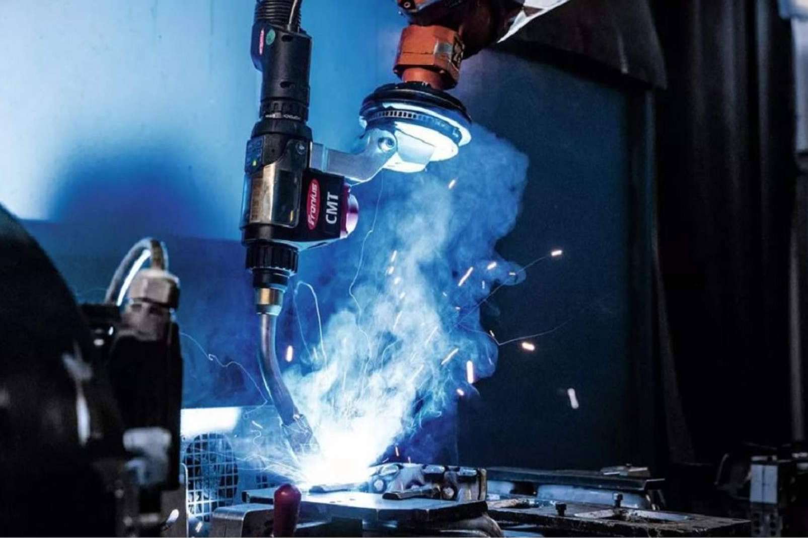 TRG, soluciones para la fabricación de piezas metálicas en acero al carbono, acero inoxidable y aluminio
