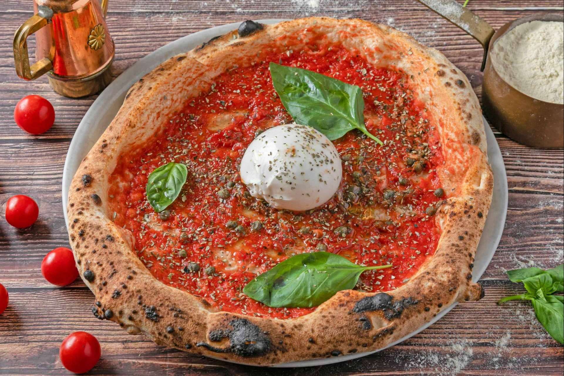 Spaccanapoli Da Daniele eleva la pizza burrata a un icono culinario en Barcelona