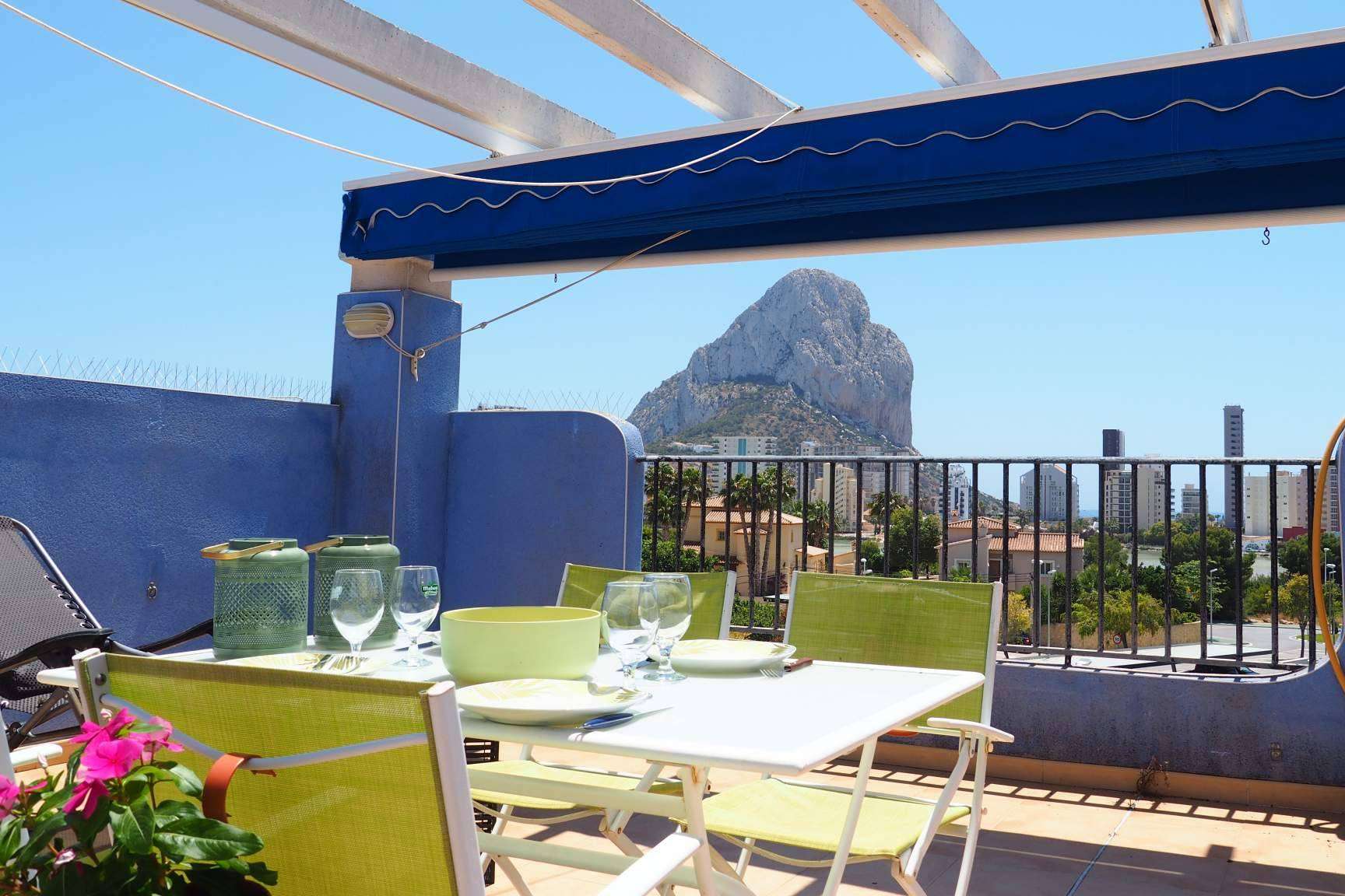Calpe, playa y piscina, la propuesta veraniega de Alquileres Agatha Martínez