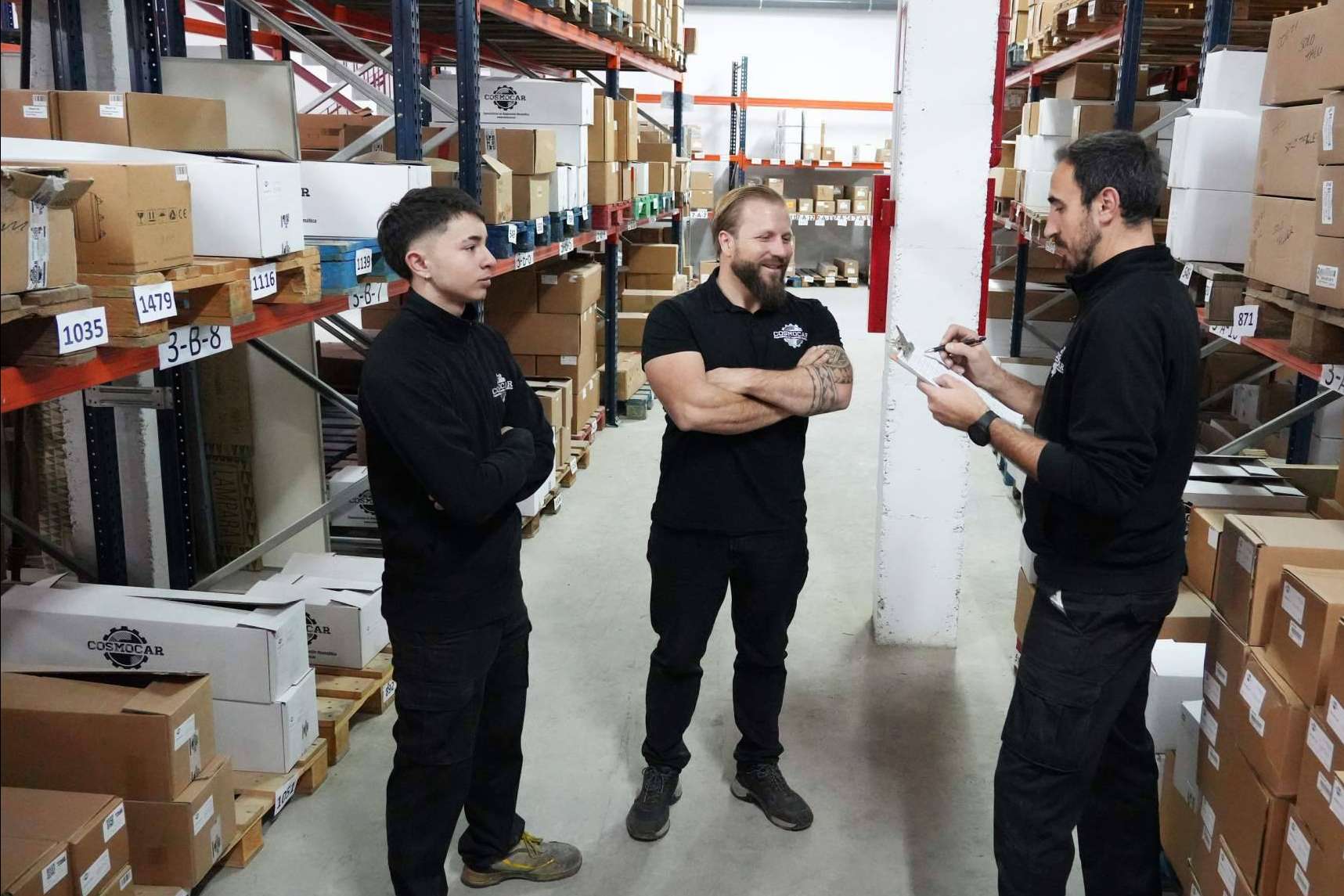 Cosmocar amplía su servicio post-venta con más de medio millón de referencias en stock