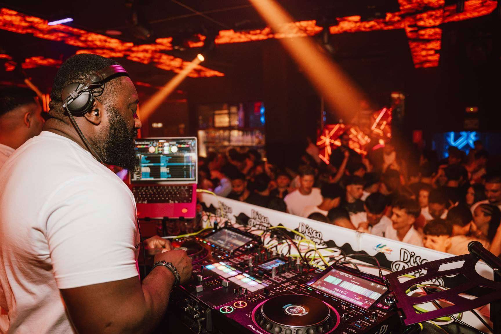 Disco Privé, referente del ocio nocturno en Lloret de Mar con 30 años y más de 20 artistas internacionales