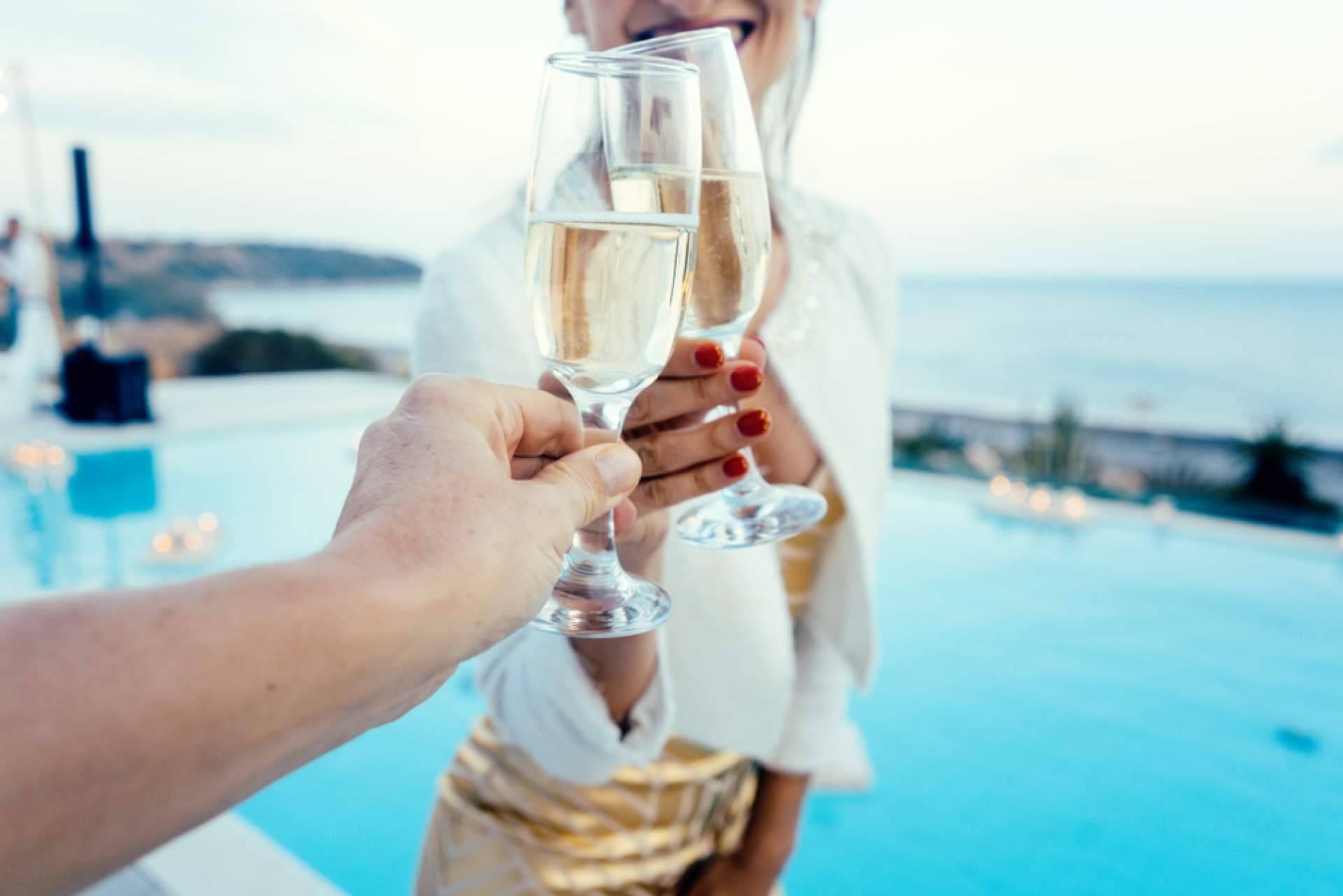 Naturelovers Wines lanza promociones especiales con Cava ICE para afrontar la ola de calor