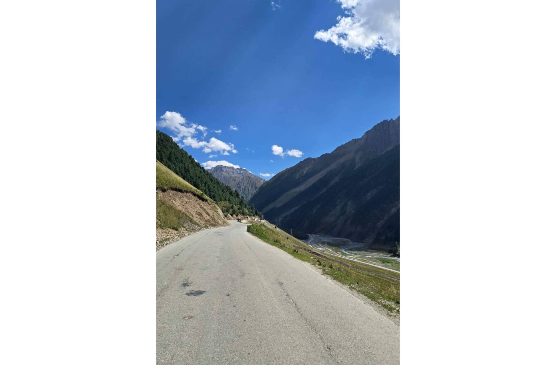 La carretera más alta del mundo en moto; aventura extrema en el Himalaya