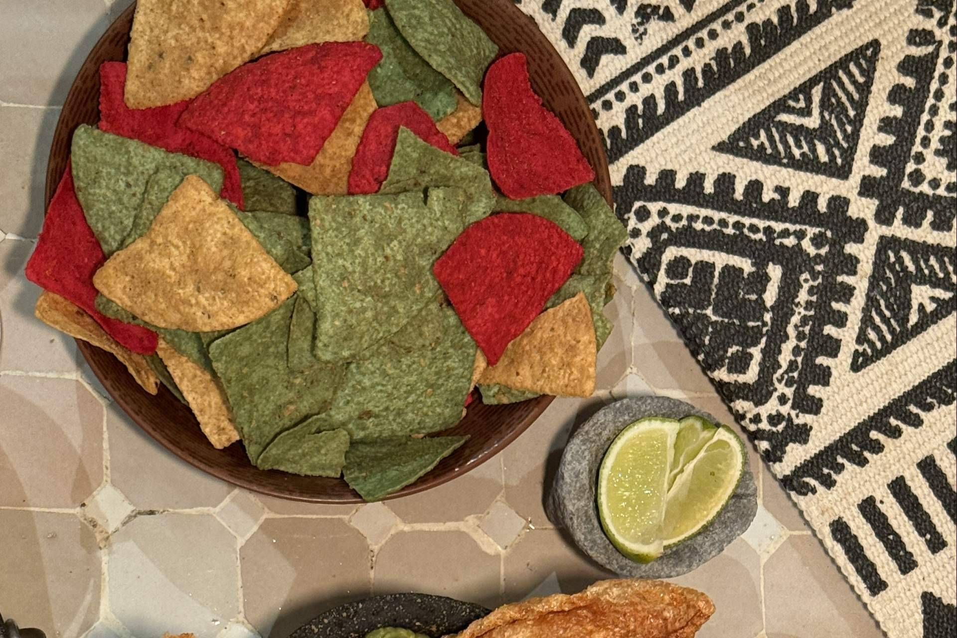 Totopos Tricolor Maíz Maya; el homenaje comestible al orgullo mexicano