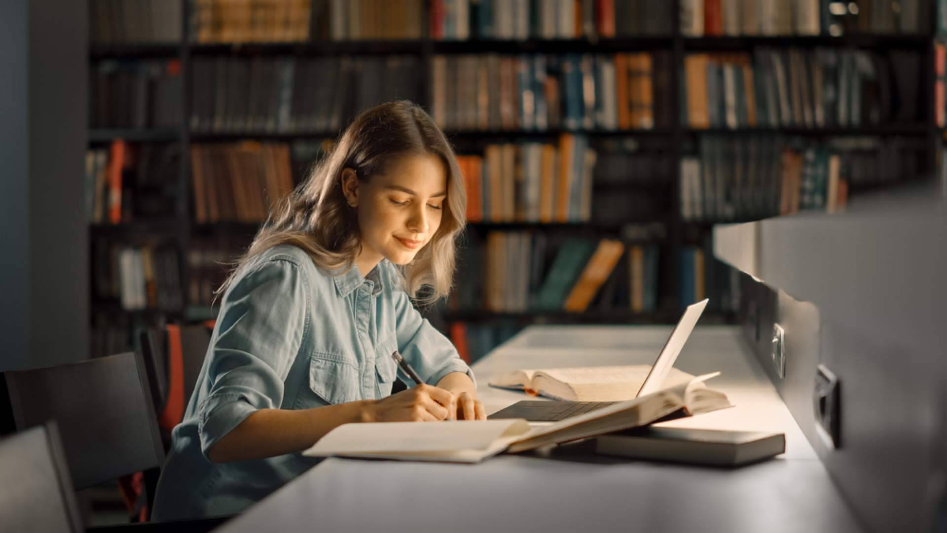 ISEB amplía su formación online con másteres acreditados por la Universidad Isabel I