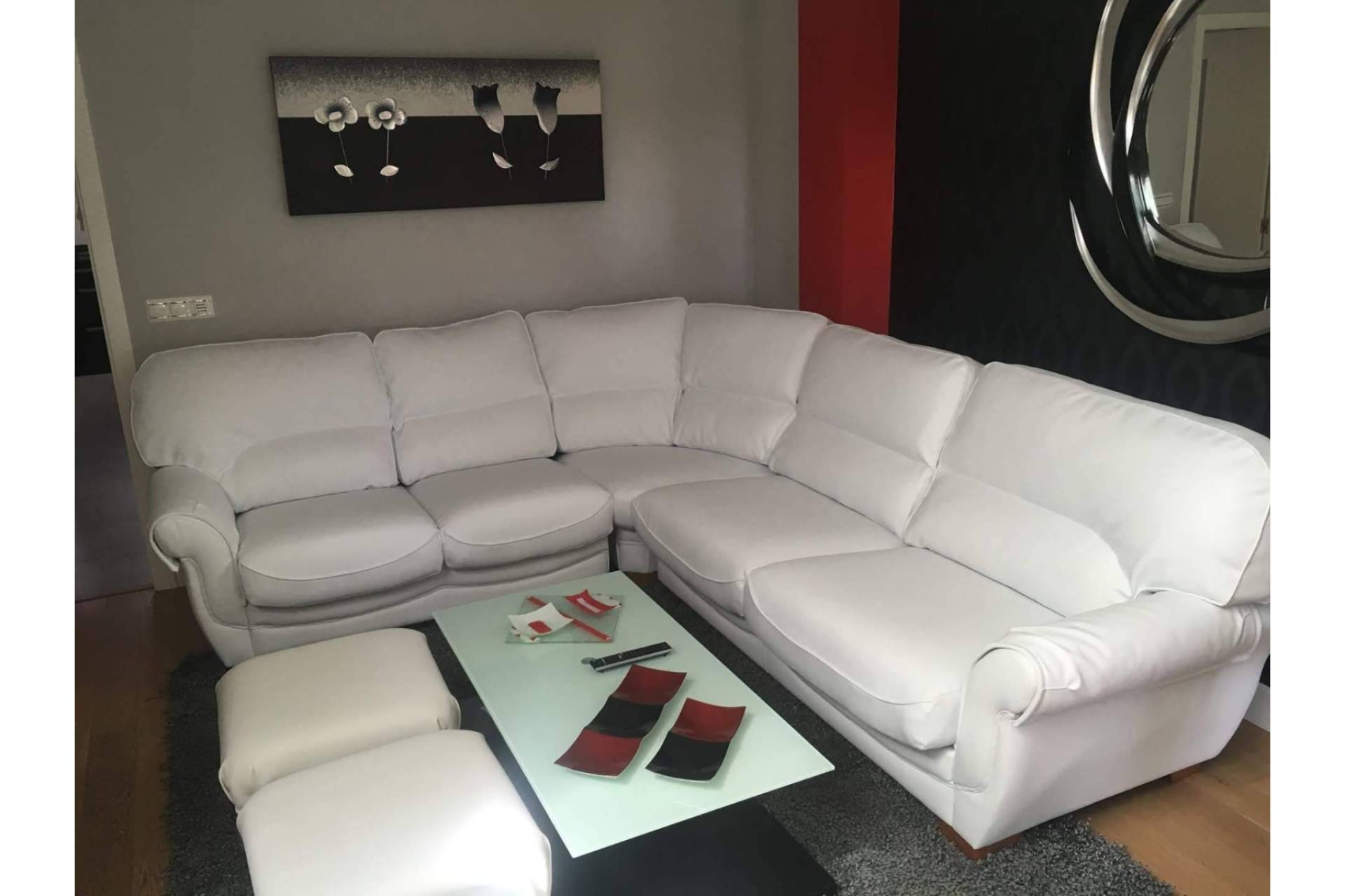 Renovar muebles sin comprar nuevos; guía práctica con tapicero a domicilio Madrid para sofás, sillas y cabeceros